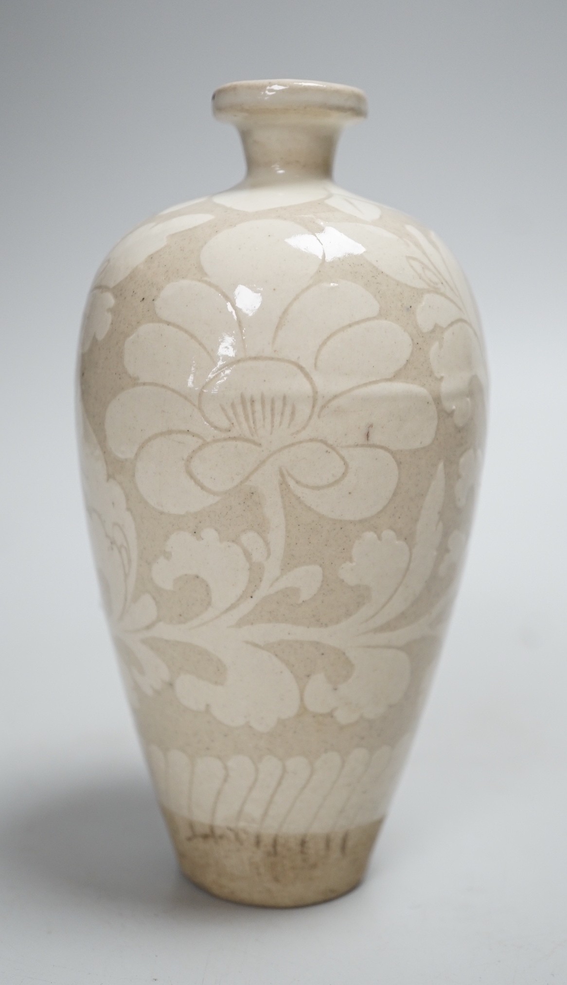 A Chinese Cizhou-type meiping, provenance bought in UK art market in the 1960s, 15cm